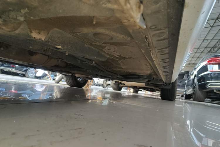 Used Toyota Corolla 2017 Revised Version 1.2T S-CVT GL-i Left Side Sill