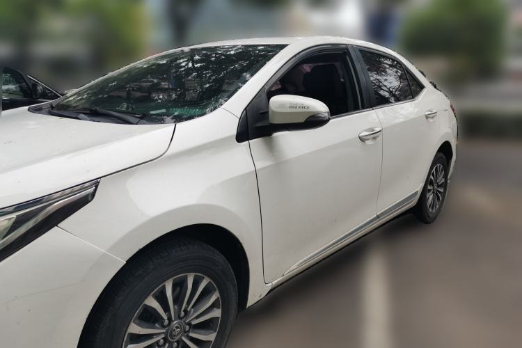Used Toyota Corolla 2017 Revised Version 1.2T S-CVT GL-i Guazi used car, China used car export, Used car for sale, Used cars, Cheapest cars for sale