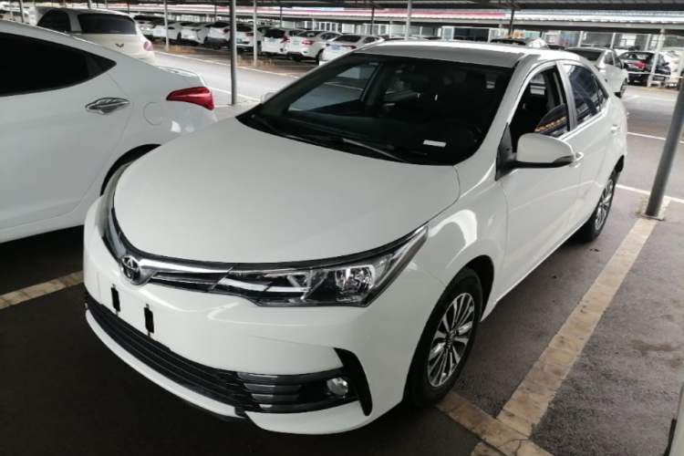 Used Toyota Corolla 2017 Revised Version 1.2T S-CVT GL Guazi used car, China used car export, Used car for sale, Used cars, Cheapest cars for sale