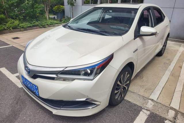 Used Toyota Corolla 2017 Revised Dual-Engine 1.8L E-CVT Luxury Edition