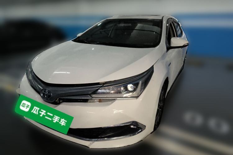 Used Toyota Corolla 2017 Revised Dual-Engine 1.8L E-CVT Elite Edition Guazi used car, China used car export, Used car for sale, Used Toyota cars, Cheapest cars for sale