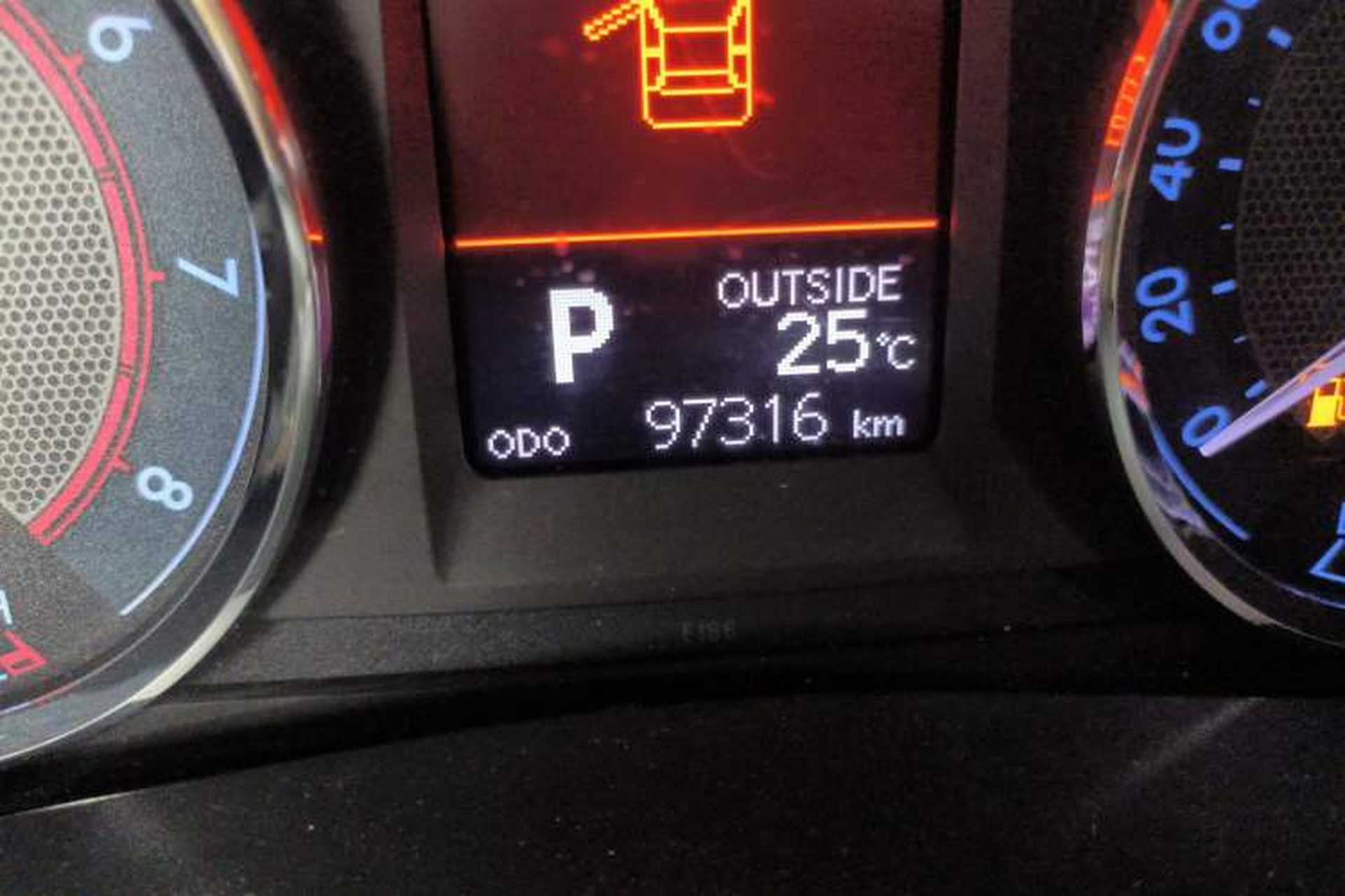 Used Toyota Corolla 2017 1.2T CVT GL-i Odometer Close Up