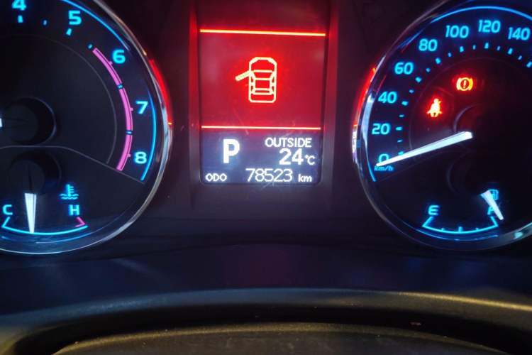Used Toyota Corolla 2017 Revised Version 1.2T S-CVT GL-i Odometer Close Up