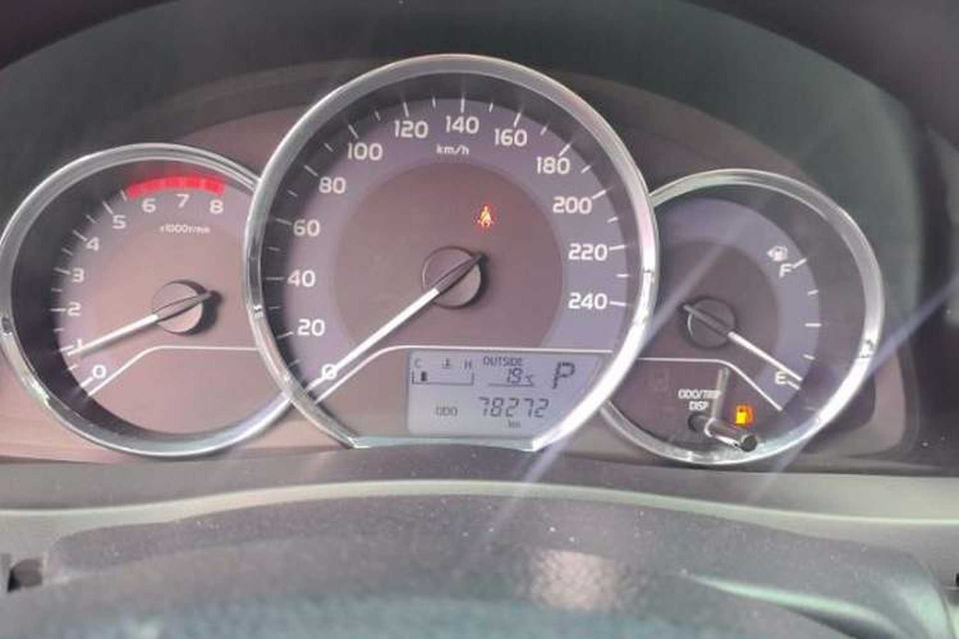 Used Toyota Corolla 2017 Revised Version 1.2T S-CVT GL Odometer Close Up