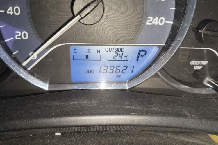 Used Toyota Corolla 2017 Revised Version 1.2T S-CVT GL Odometer Close Up