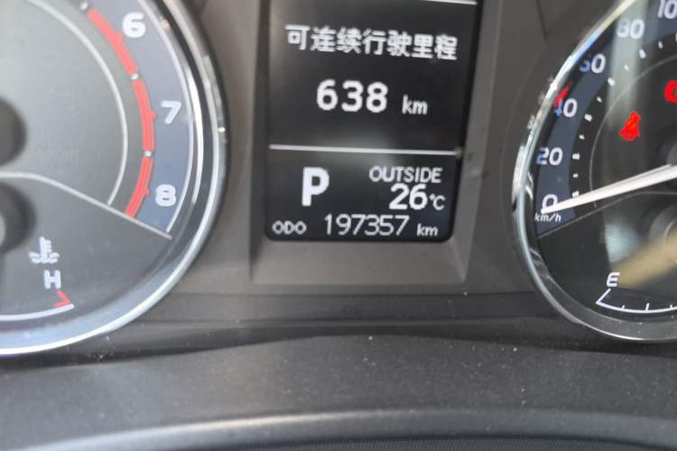Used Toyota Corolla 2017 Revised Version 1.2T S-CVT GL-i Odometer Close Up