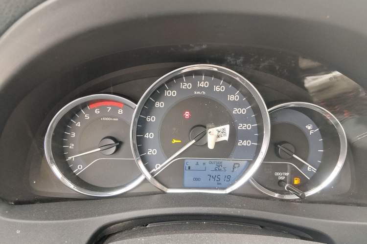 Used Toyota Corolla 2017 Revised Version 1.2T S-CVT GL Odometer Close Up