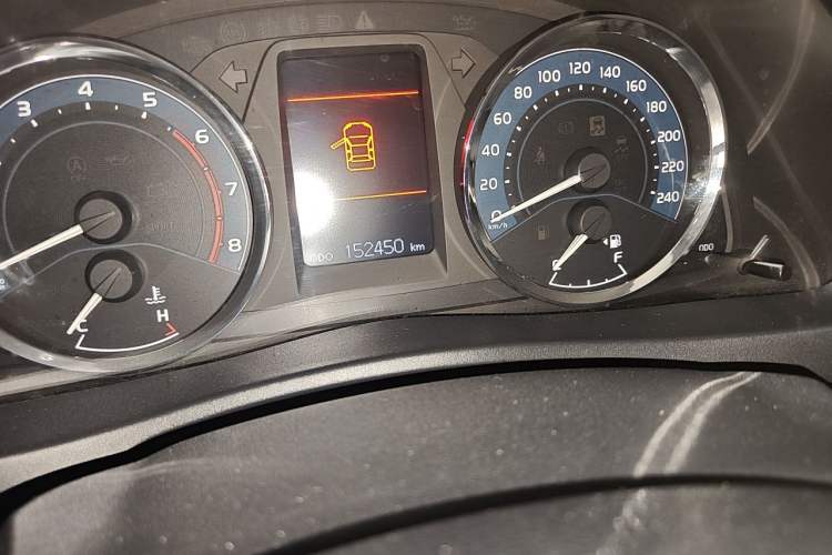 Used Toyota Corolla 2017 Revised Version 1.2T S-CVT GL-i Odometer Close Up