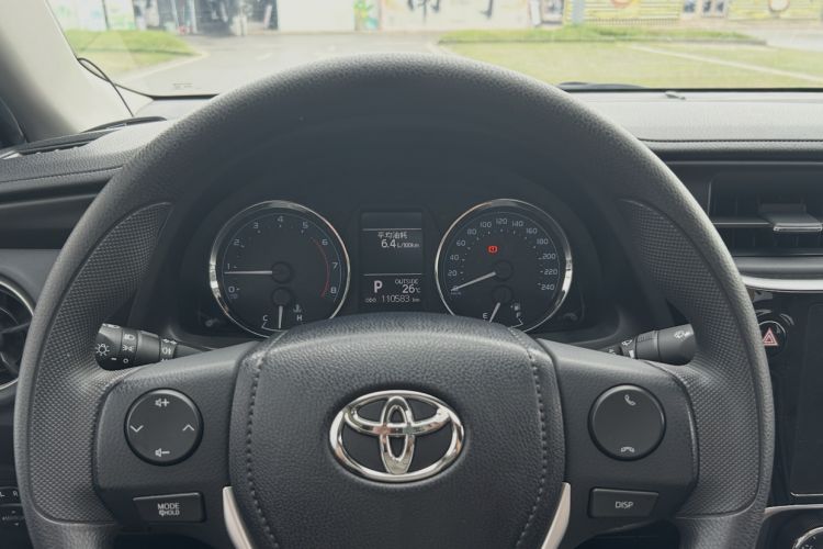 Used Toyota Corolla 2017 Revised Version 1.2T S-CVT GL-i Odometer Close Up