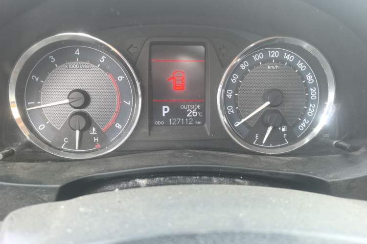 Used Toyota Corolla 2017 1.2T CVT GL-i Odometer Close Up