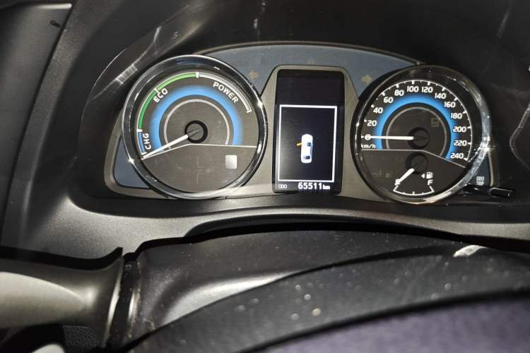 Used Toyota Corolla 2017 Revised Dual-Engine 1.8L E-CVT Elite Edition Odometer Close Up