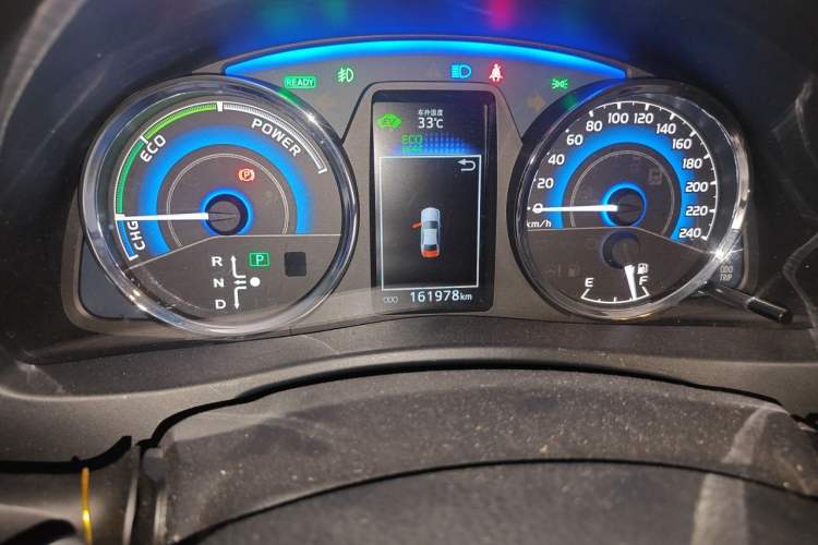 Used Toyota Corolla 2017 Revised Dual-Engine 1.8L E-CVT Elite Edition Odometer Close Up