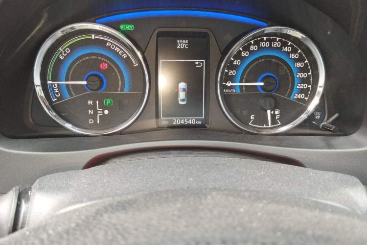 Used Toyota Corolla 2017 Revised Dual-Engine 1.8L E-CVT Elite Edition Odometer Close Up