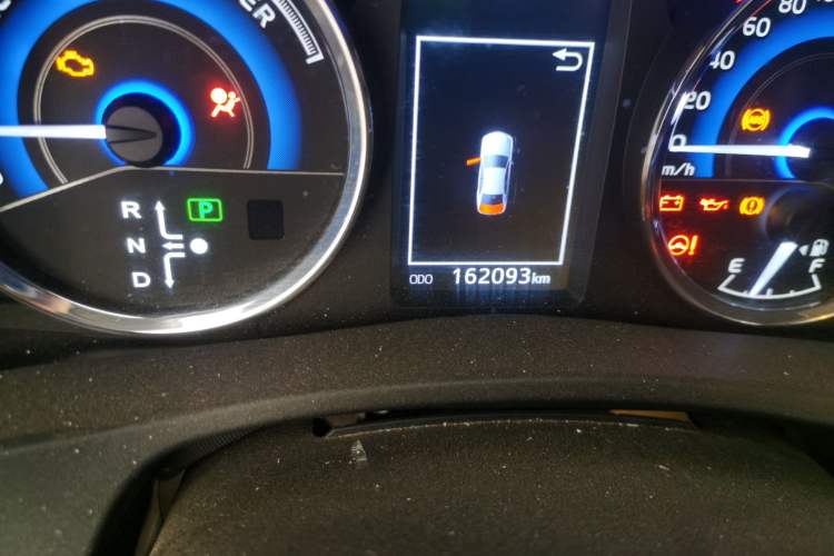 Used Toyota Corolla 2017 Revised Dual-Engine 1.8L E-CVT Elite Edition Odometer Close Up