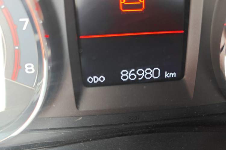 Used Toyota Corolla 2017 Revised Version 1.2T S-CVT GL-i Odometer Close Up