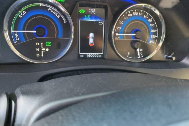 Used Toyota Corolla 2017 Revised Dual-Engine 1.8L E-CVT Leading Edition Odometer Close Up