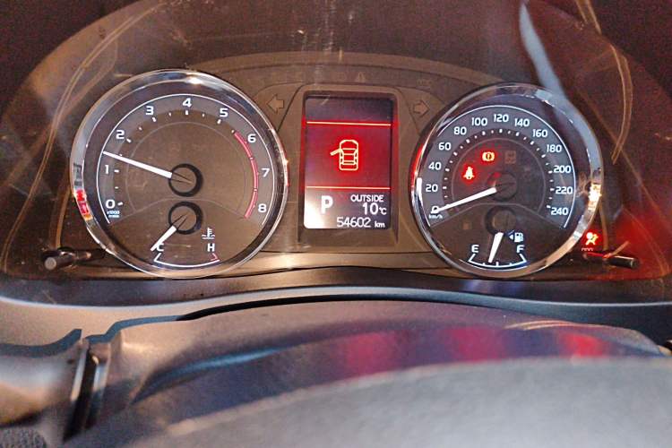 Used Toyota Corolla 2017 Revised Version 1.2T S-CVT GL-i Odometer Close Up