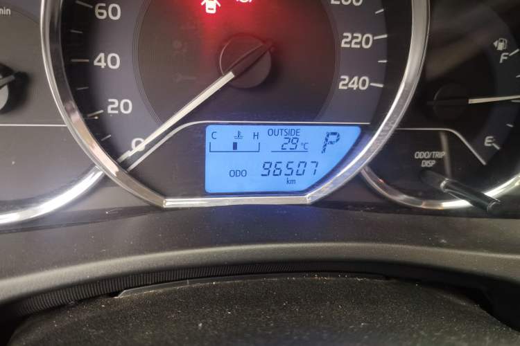 Used Toyota Corolla 2017 Revised Version 1.2T S-CVT GL Odometer Close Up