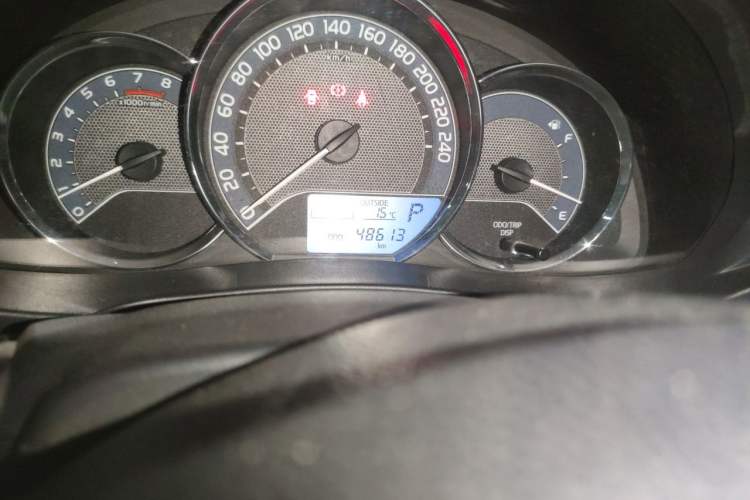 Used Toyota Corolla 2017 1.6L CVT GL Odometer Close Up