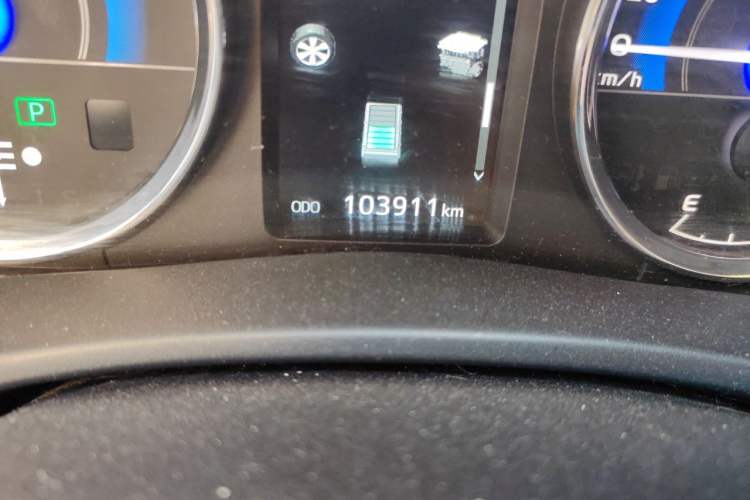 Used Toyota Corolla 2017 Revised Dual-Engine 1.8L E-CVT Elite Edition Odometer Close Up
