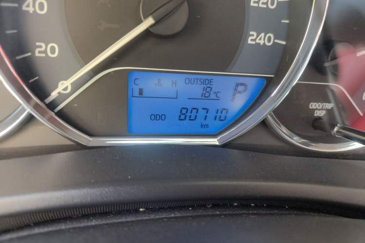 Used Toyota Corolla 2017 Revised Version 1.2T S-CVT GL Odometer Close Up