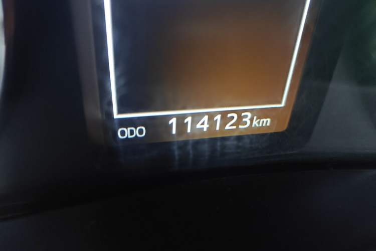Used Toyota Corolla 2017 Revised Dual-Engine 1.8L E-CVT Elite Edition Odometer Close Up