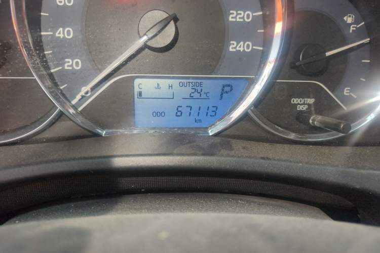 Used Toyota Corolla 2017 Revised Version 1.2T S-CVT GL Odometer Close Up