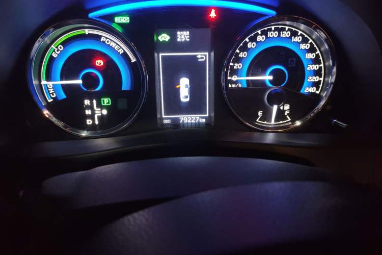 Used Toyota Corolla 2017 Revised Dual-Motor 1.8L E-CVT Pioneer Edition Odometer Close Up
