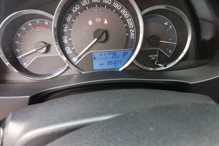 Used Toyota Corolla 2017 Revised Version 1.6L S-CVT GL Odometer Close Up