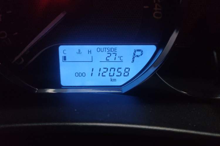 Used Toyota Corolla 2017 1.2T CVT GL Odometer Close Up