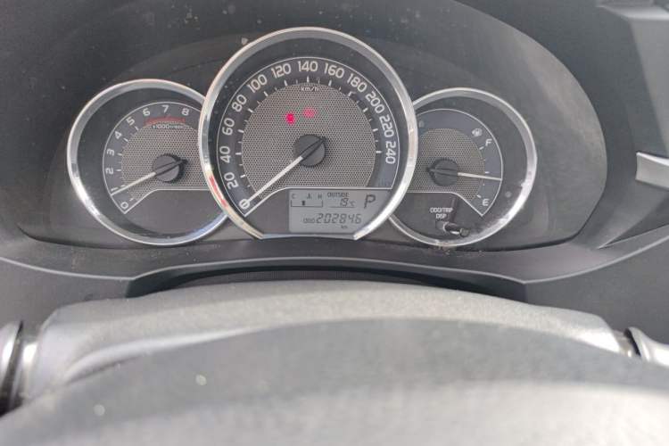 Used Toyota Corolla 2017 1.2T CVT GL Odometer Close Up