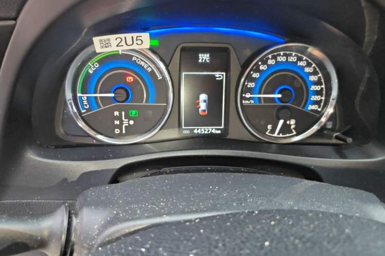 Used Toyota Corolla 2017 Revised Dual-Engine 1.8L E-CVT Leading Edition Odometer Close Up