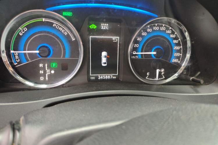 Used Toyota Corolla 2017 Revised Dual-Engine 1.8L E-CVT Elite Edition Odometer Close Up