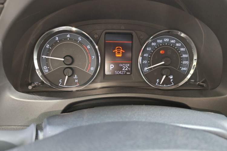 Used Toyota Corolla 2017 Revised Version 1.2T S-CVT GL-i Odometer Close Up