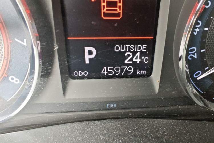 Used Toyota Corolla 2017 1.2T CVT GL-i Odometer Close Up