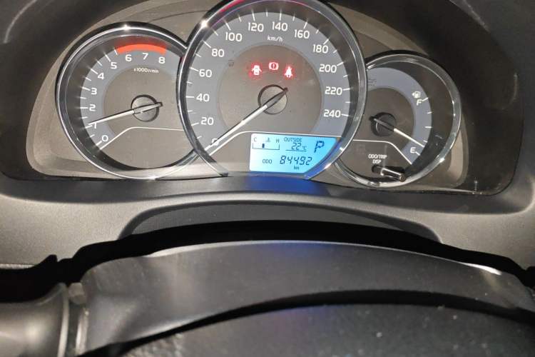 Used Toyota Corolla 2017 Revised Version 1.2T S-CVT GL Odometer Close Up