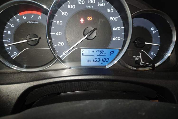 Used Toyota Corolla 2017 Revised Version 1.2T S-CVT GL Odometer Close Up