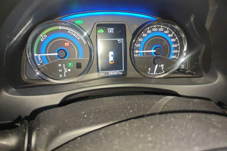 Used Toyota Corolla 2017 Revised Dual-Engine 1.8L E-CVT Elite Edition Odometer Close Up