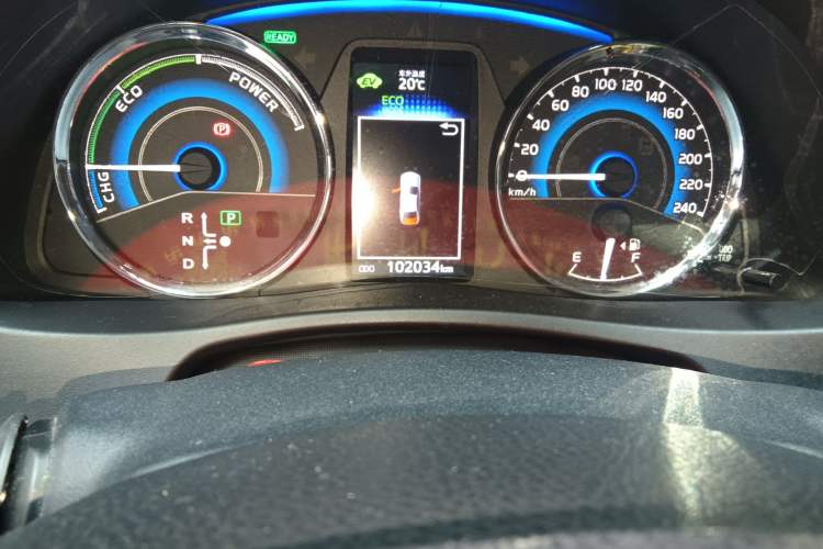 Used Toyota Corolla 2017 Revised Dual-Engine 1.8L E-CVT Elite Edition Odometer Close Up
