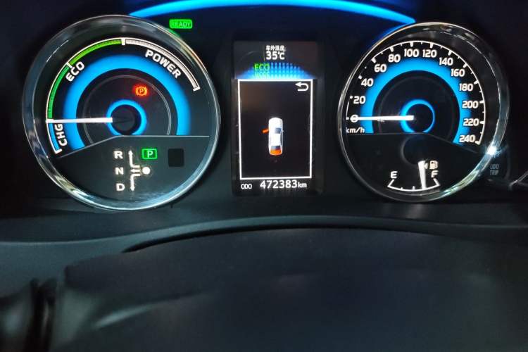 Used Toyota Corolla 2017 Revised Dual-Engine 1.8L E-CVT Elite Edition Odometer Close Up