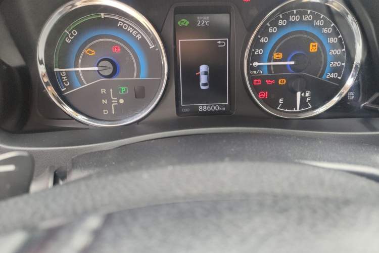 Used Toyota Corolla 2017 Revised Dual-Engine 1.8L E-CVT Leading Edition Odometer Close Up