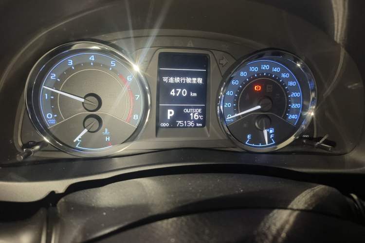 Used Toyota Corolla 2017 Revised Version 1.2T S-CVT GL-i Odometer Close Up