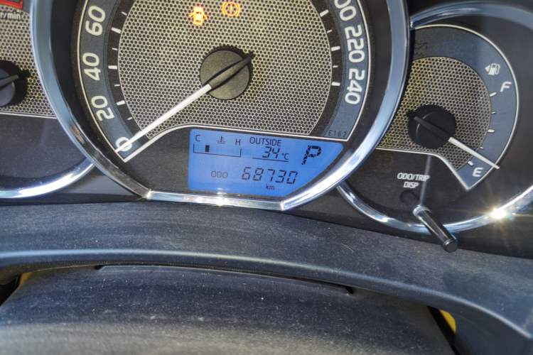 Used Toyota Corolla 2017 1.2T CVT GL Odometer Close Up