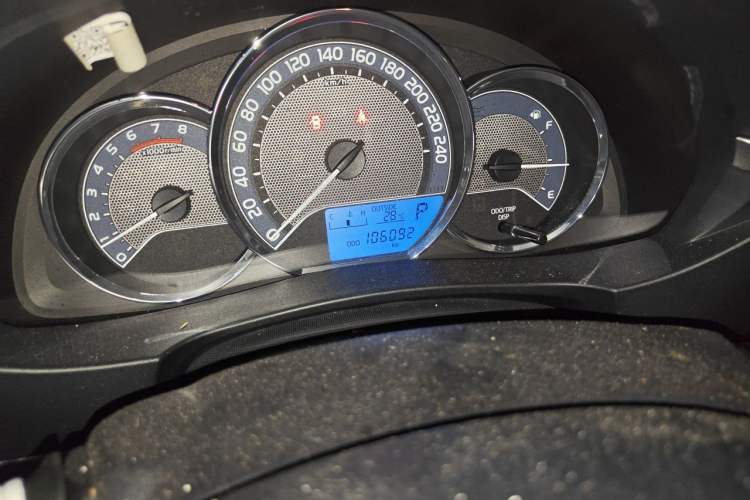 Used Toyota Corolla 2017 1.2T CVT GL Odometer Close Up