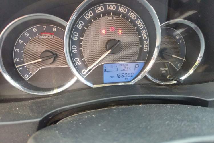 Used Toyota Corolla 2017 1.6L CVT GL Odometer Close Up