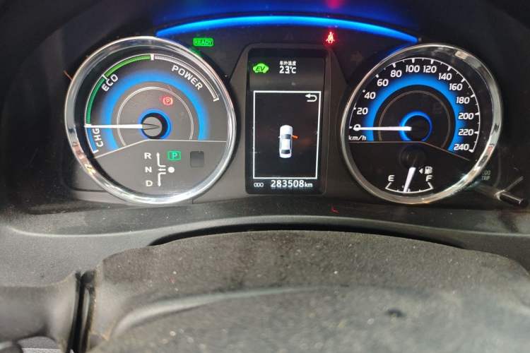 Used Toyota Corolla 2017 Revised Dual-Engine 1.8L E-CVT Leading Edition Odometer Close Up
