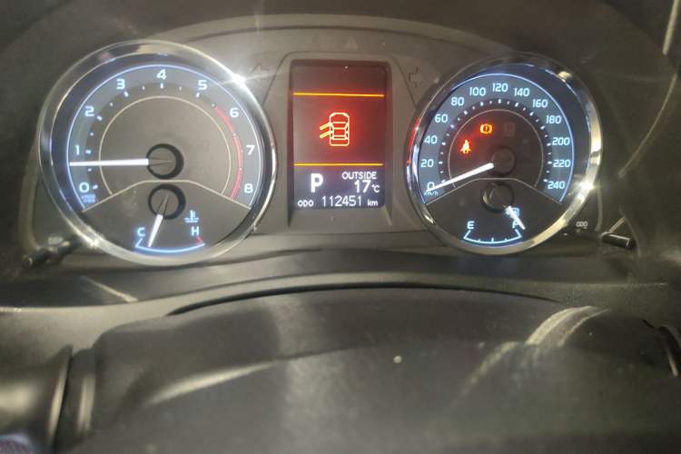 Used Toyota Corolla 2017 Revised Version 1.2T S-CVT GL-i Odometer Close Up
