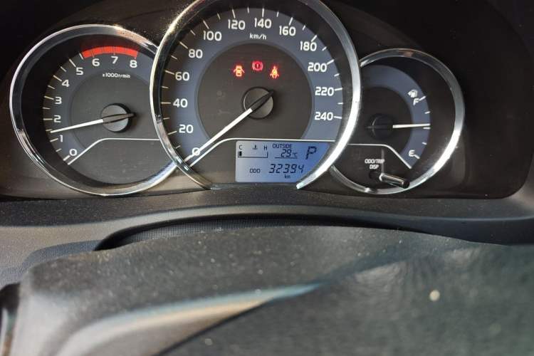 Used Toyota Corolla 2017 Revised Version 1.2T S-CVT GL Odometer Close Up