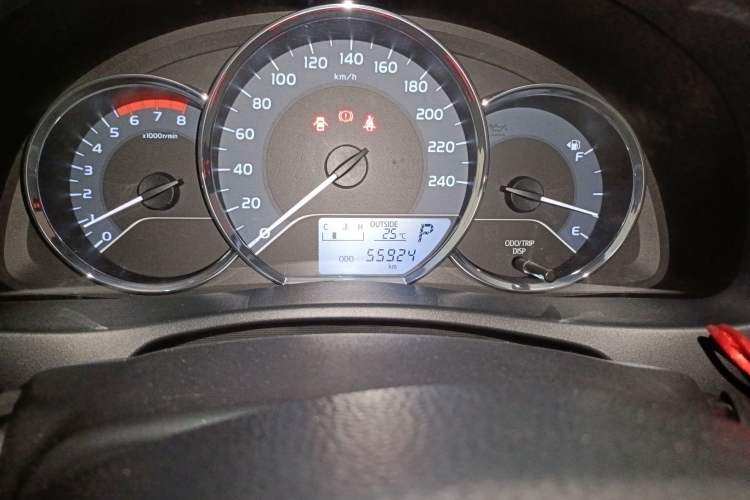 Used Toyota Corolla 2017 Revised Version 1.2T S-CVT GL Odometer Close Up