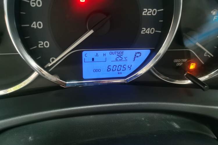 Used Toyota Corolla 2017 Revised Version 1.2T S-CVT GL Odometer Close Up